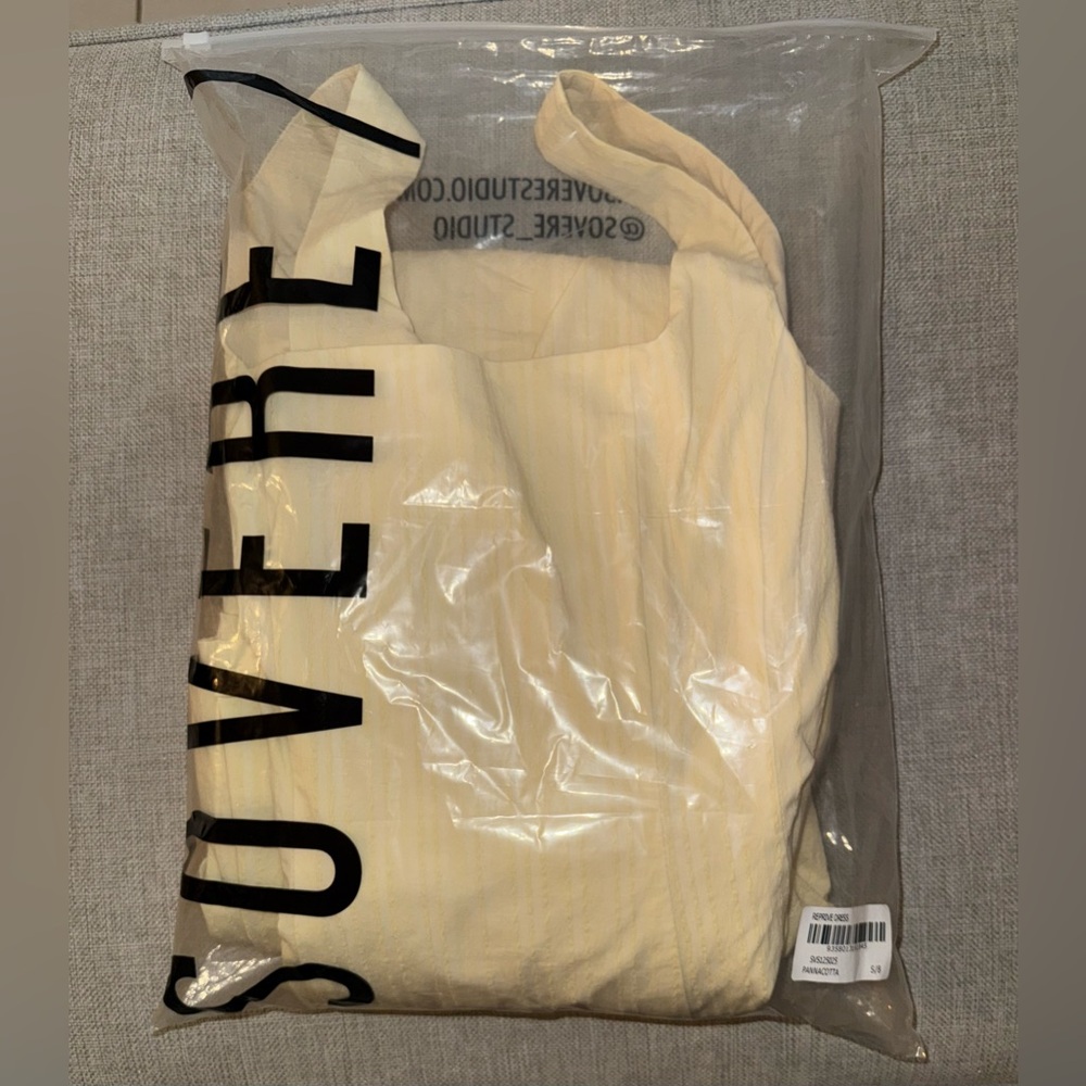 Sleeveless Square-Neck Midi Dress in Pale Yellow - Picture 15 of 15